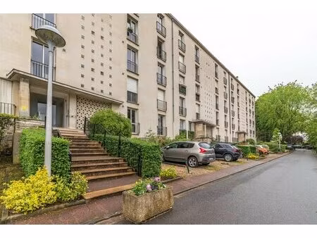 appartement 1 pièce de 9 m² situé à sceaux