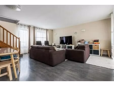 appartement de 4 pièces de 92 38 m² à stains