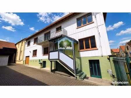 propriété 8 pièces 193 m²