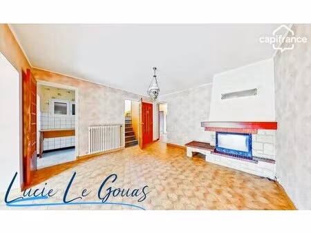 maison de 7 pièces de 200 m² située à piennes