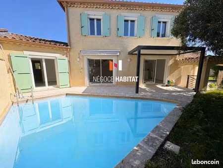 villa 7 pièces 130 m²