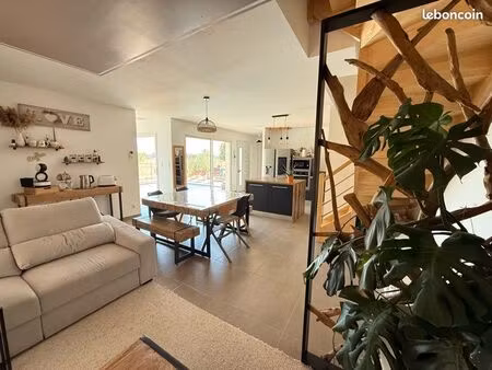 villa contemporaine 2020 de 147 m² | ultra-économe (20/mois) | 5 chambres + grand bureau |