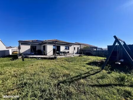villa 5 pièces 120 m²