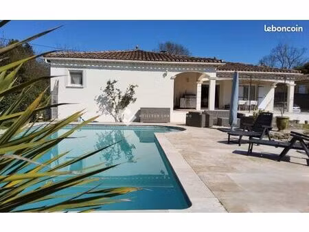 villa 4 pièces 131 m²