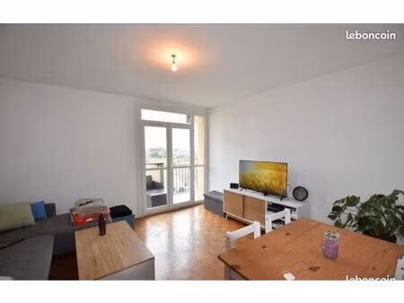 loue t3 avec garage