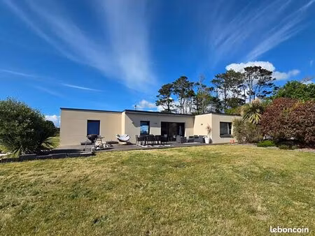 propriété 5 pièces 137 m²