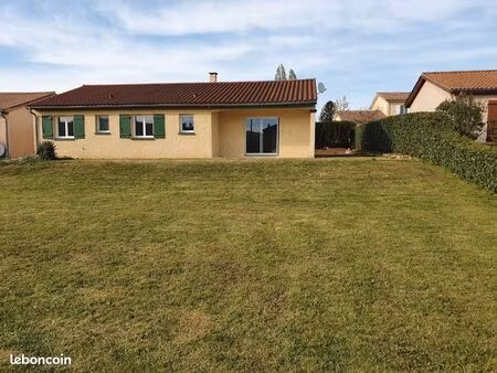 maison à louer prissé