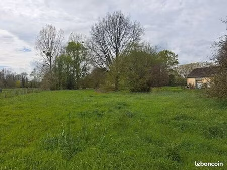 terrain 486 m² teloche