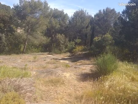 terrain dans quartier résidentiel à villeneuve-les-avignon 30400