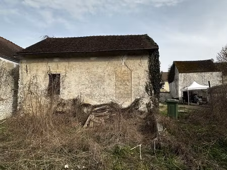 immeuble 2 pièces - 93 m²