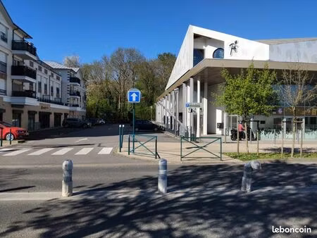 parking sécurisé proche disneyland - opportunité investisseur