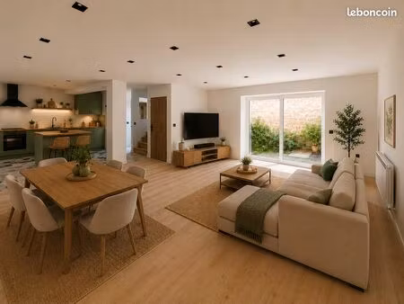 ? maison familiale rénovée avec cour et jardin - courgains