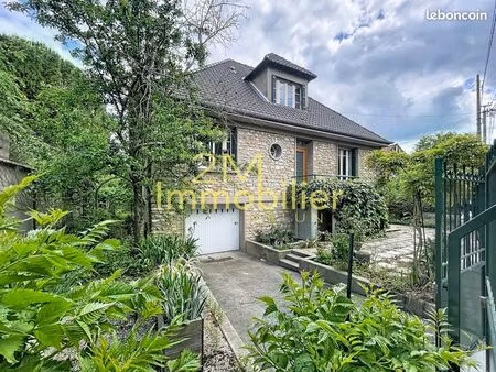 maison 6 pièces 140 m²