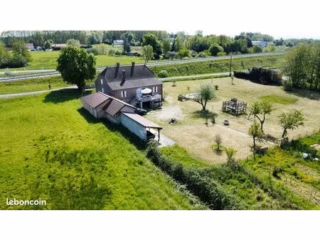 propriété 6 pièces 199 m²