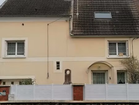 maison vallée du petit morin