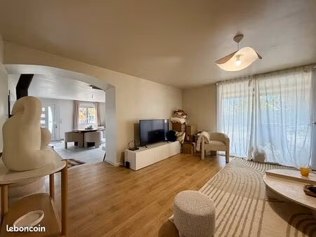 maison 5 pièces 142 m²