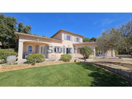 villa de luxe à vendre à uzès