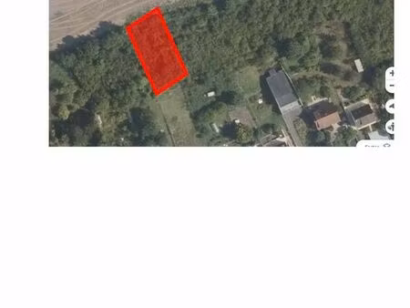 terrain non constructible espace boisé protégé 644 m²