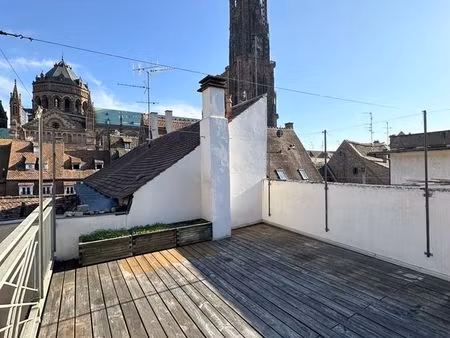strasbourg hypercentre – rue du dome - dernier etage – appartement 4 pieces -terrasse 24 m