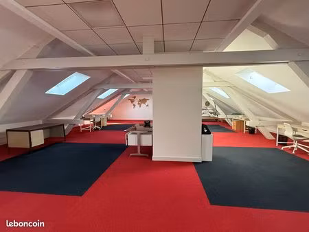 bureau 180m2