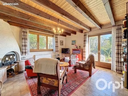 maison 7 pièces 178 m²