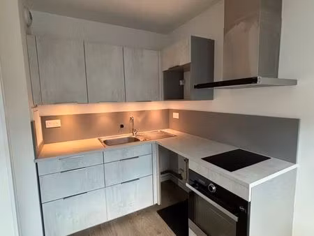 appartement t2 proche rer a/ligne j&l sncf