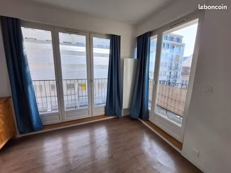 studio 26m² proche gares pour investisseur