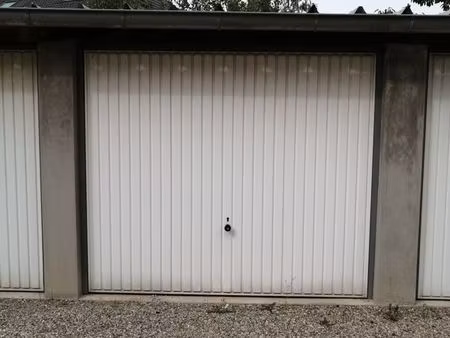 garage fermé à louer à lingolsheim