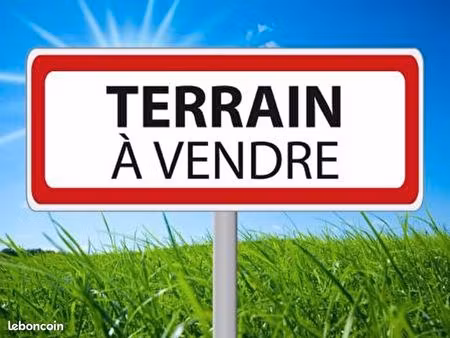 terrain 815 m² everly