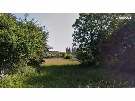terrain 446 m² les ecrennes