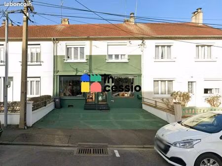 fonds de commerce coiffure 65 m²