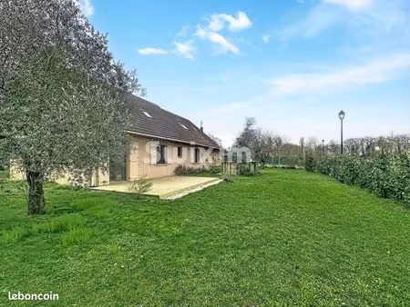 propriété 5 pièces 133 m²