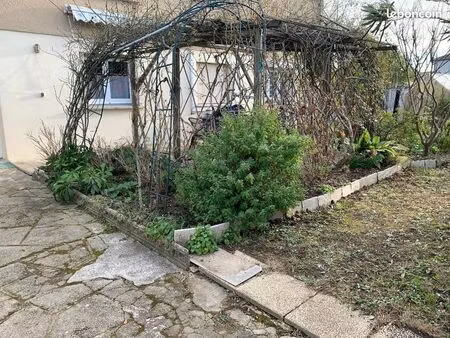 f2 à louer
