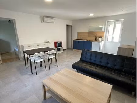 loue t2 meublé avec parking
