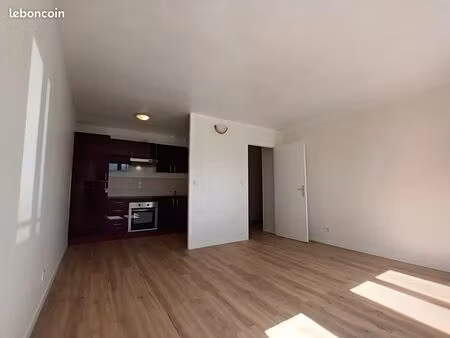 appartement f2 spacieux et au calme