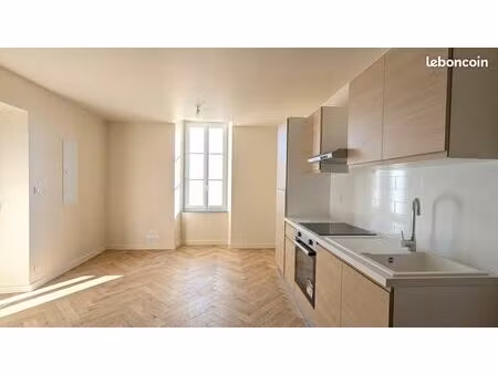t1 bis avec véranda & jardin – 36 m² – castres proche gare