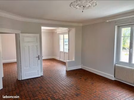 location appartement f4 890 cc