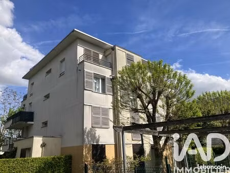 studio 1 pièce 28 m²