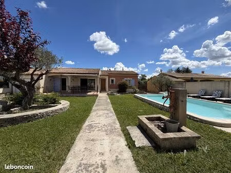 villa 4 pièces 98 m²