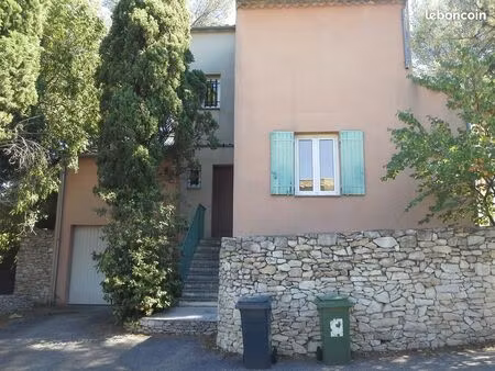 location villa 112 métres carrés quartier calme des sophoras 4 chambres