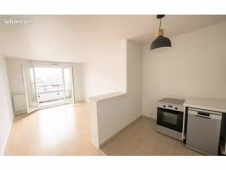 appartement 3 pièces 64 m² + balcon + parking sous-sol