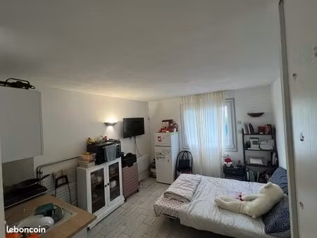 studio meublé