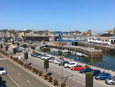 appartement t1bis avec magnifique vue sur le port