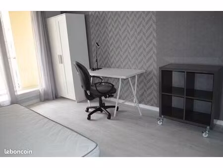 chambre meublée pour etudiante ou jeune salriee