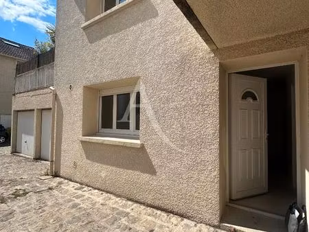 studio 1 pièce 32 m²