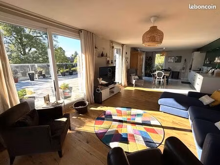 appartement 4 pièces 104 m²