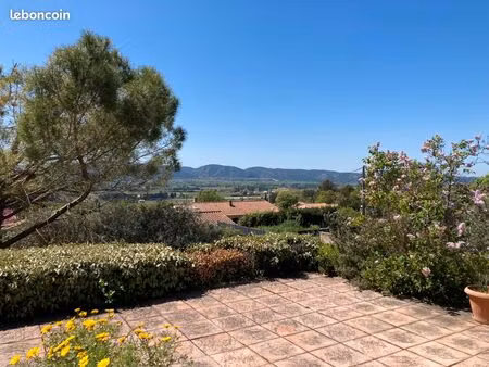 maison avec vue sur terrain constructible