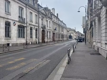 studio 1 pièce 23 m²