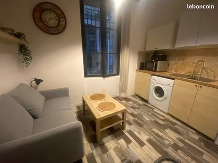 à vendre charmant petit t1 intramuros intra-muros proche place pie parking des halles univ