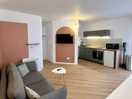 studio rénové meublé